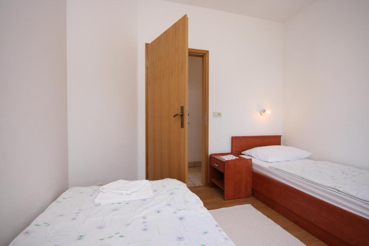 Apartment Stara Novalja 6301B 外观 照片