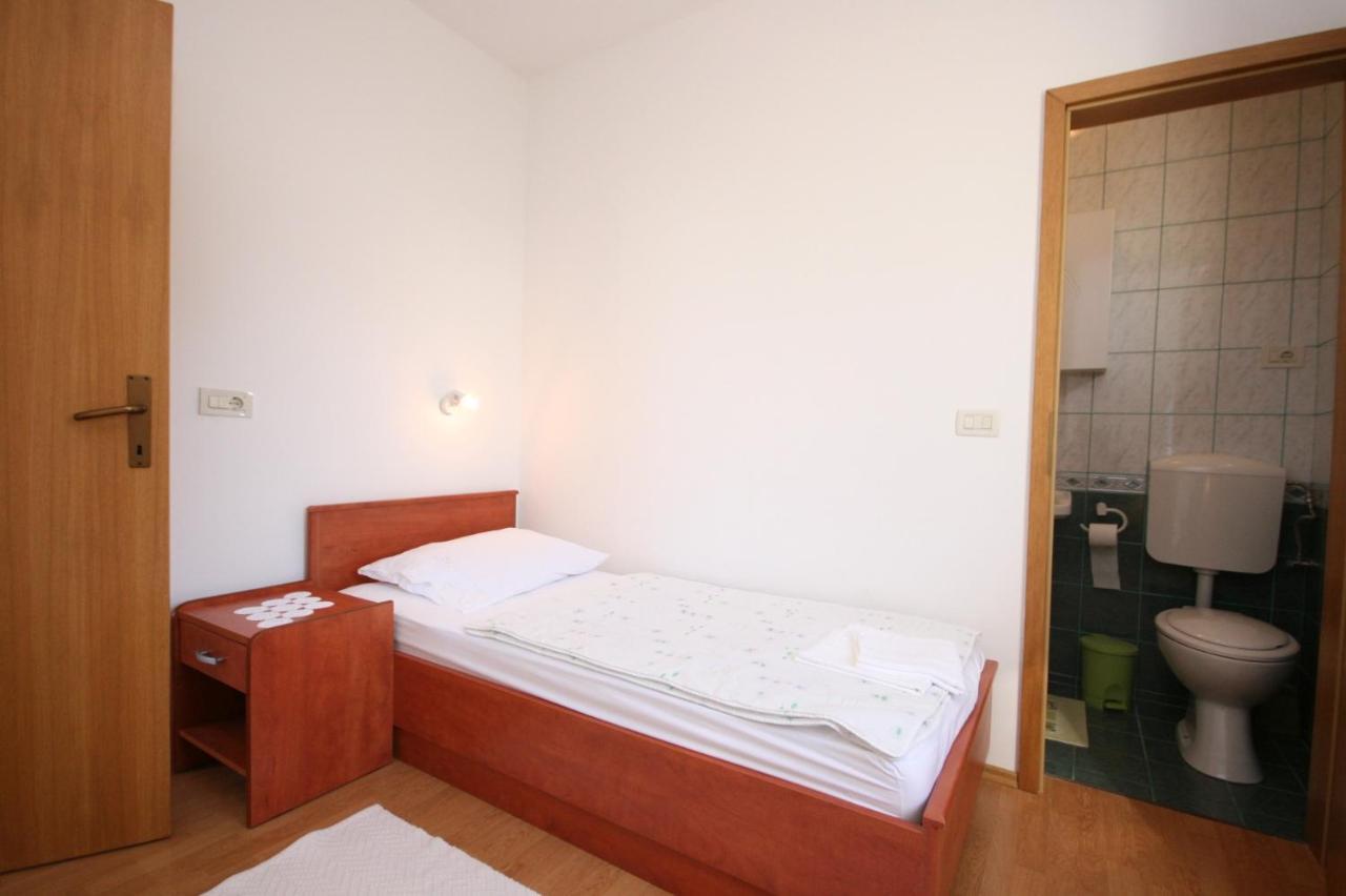 Apartment Stara Novalja 6301B 外观 照片