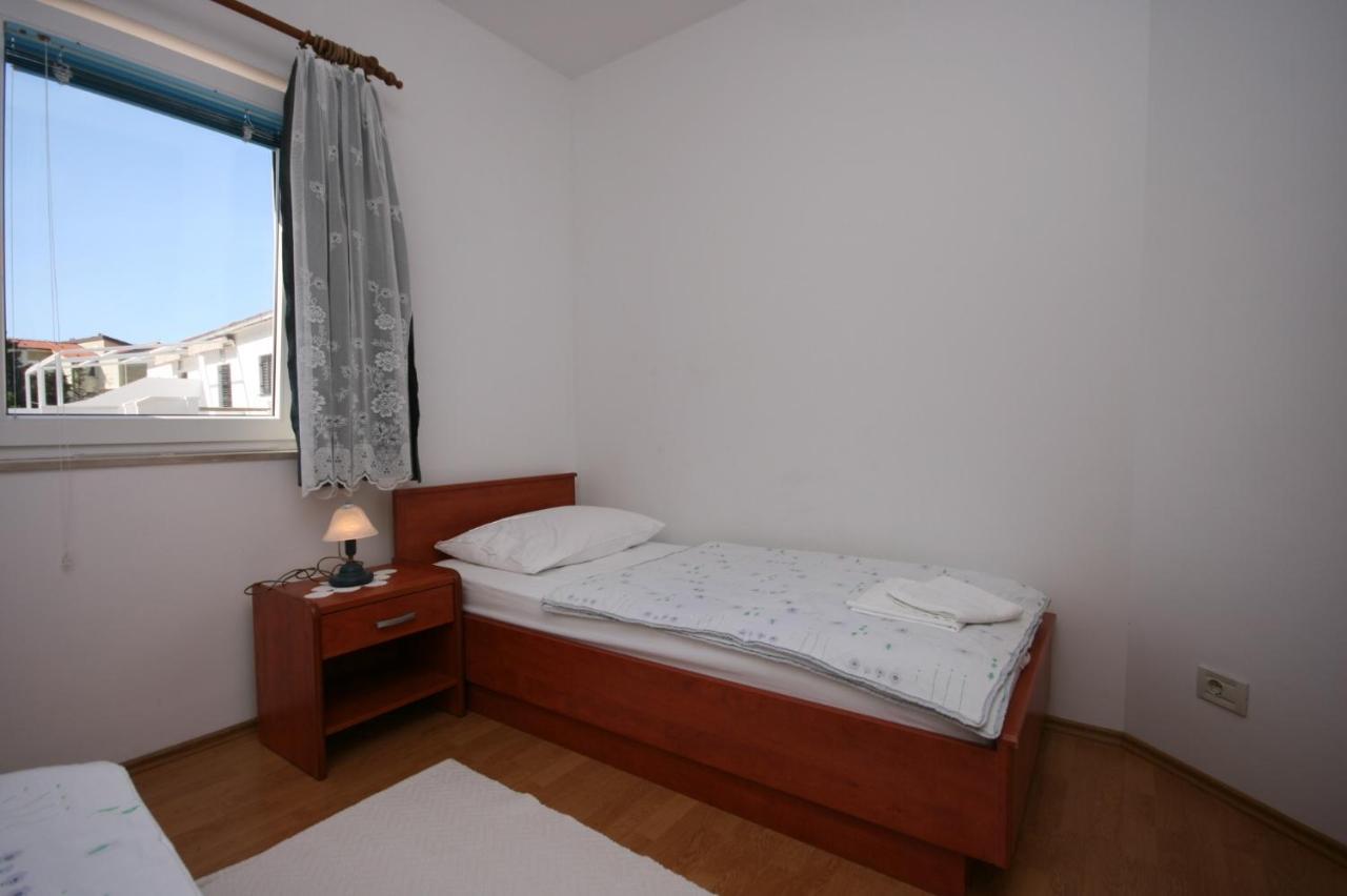 Apartment Stara Novalja 6301B 外观 照片
