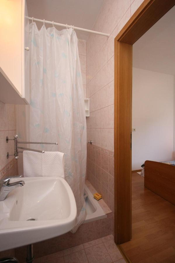 Apartment Stara Novalja 6301B 外观 照片